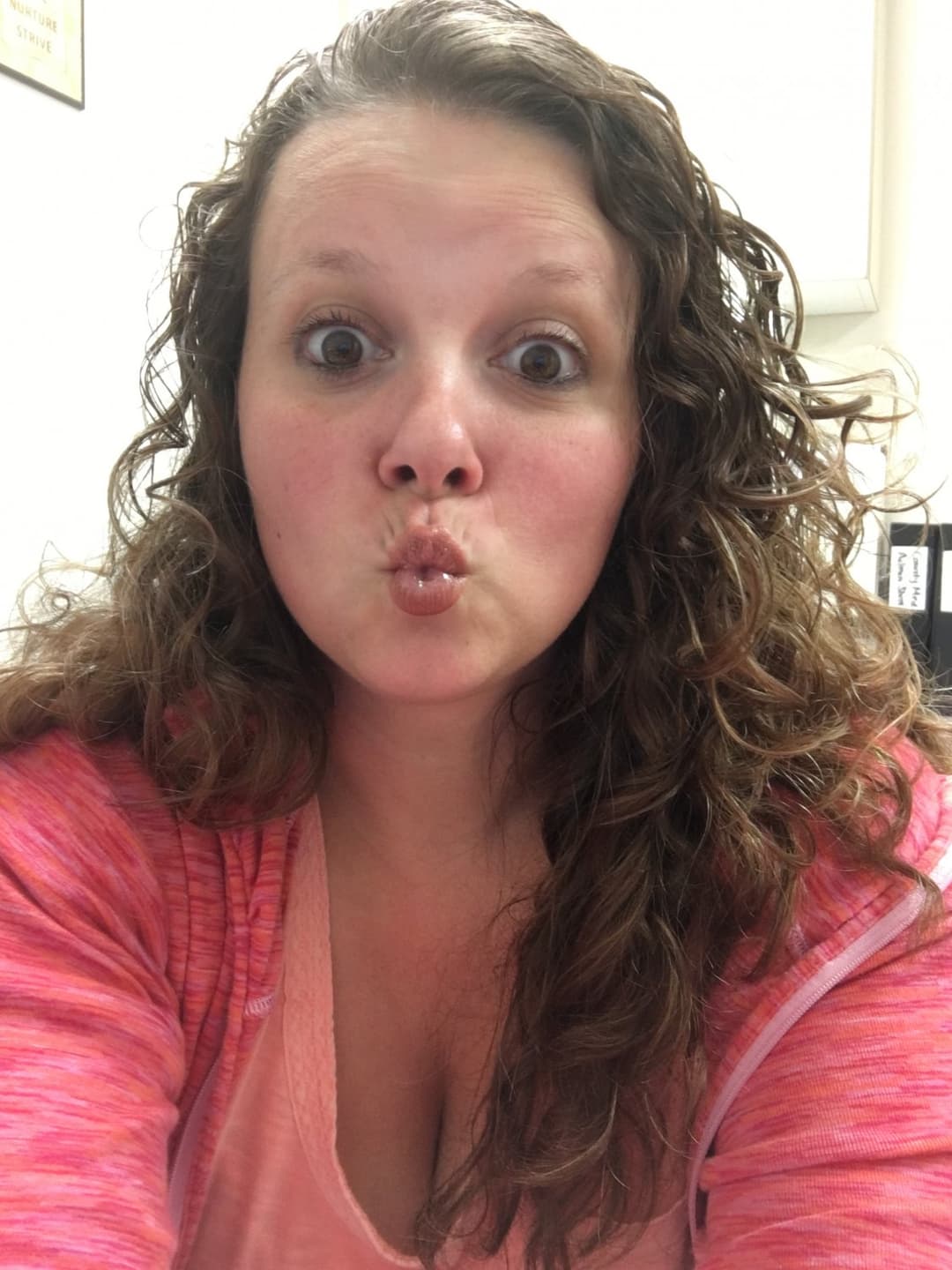 Click to view full size Amateur wife gives the best blow jobs