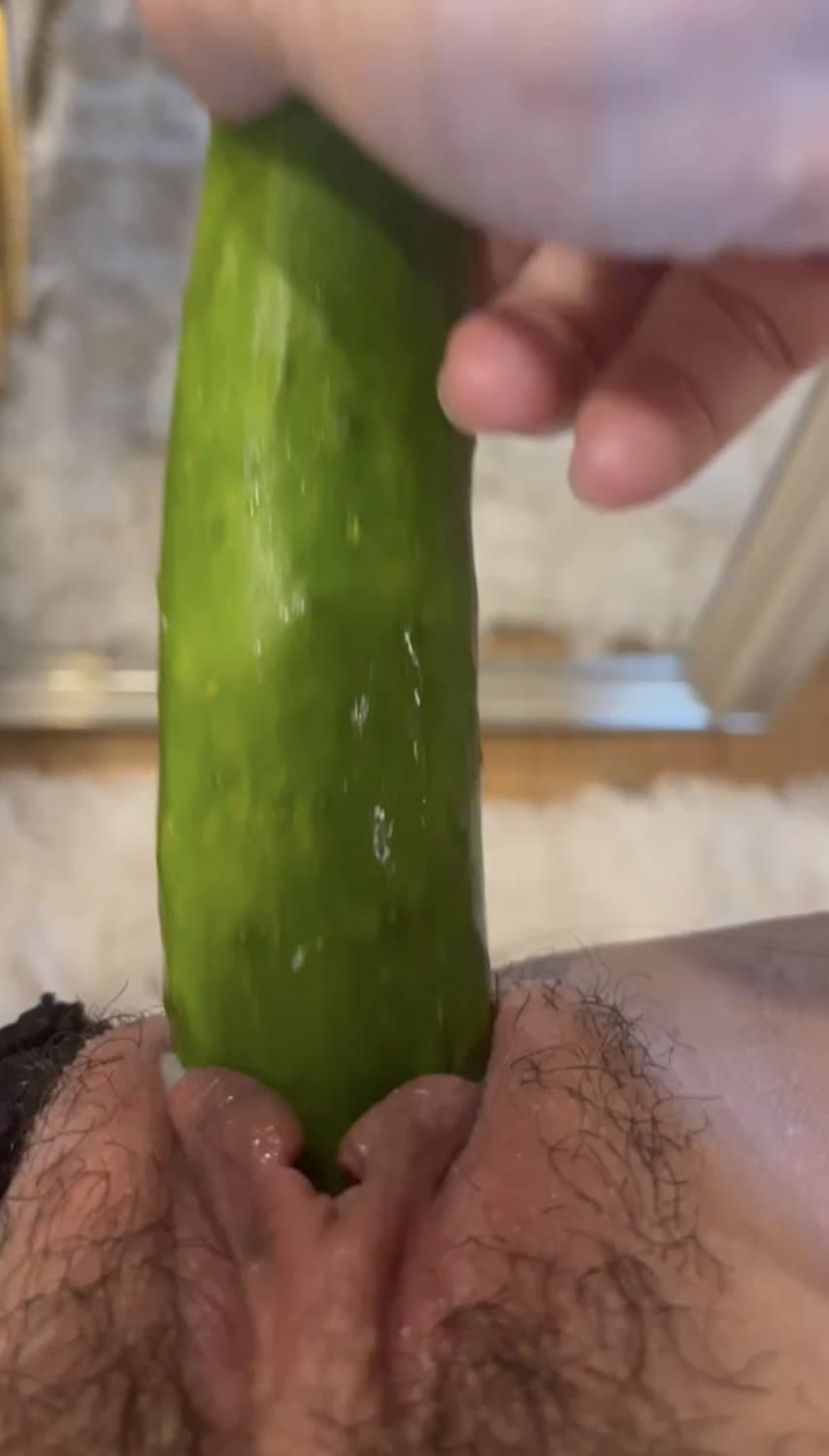 CREAMY?Bushy Fat Pussy?Huge Tits Thai?