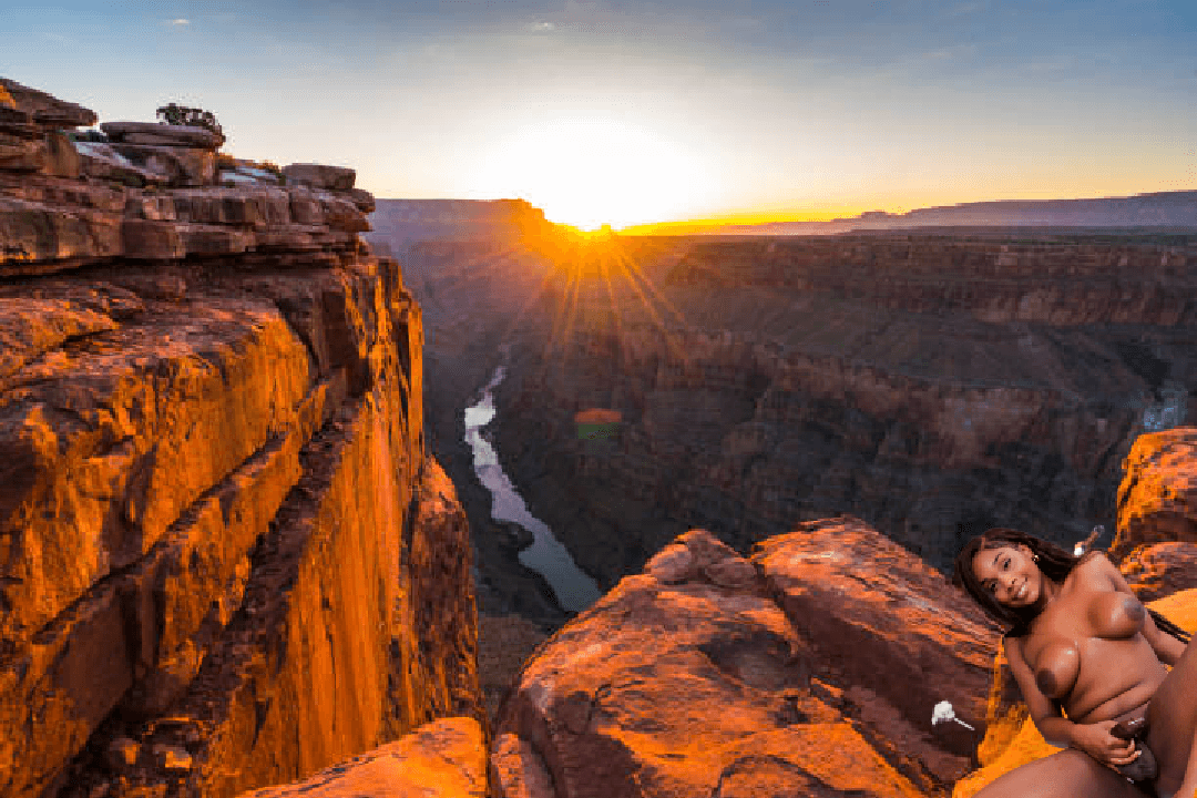 Ebony TS Akaya Prime Masturbation At The Toroweap Overlook During Sunrise