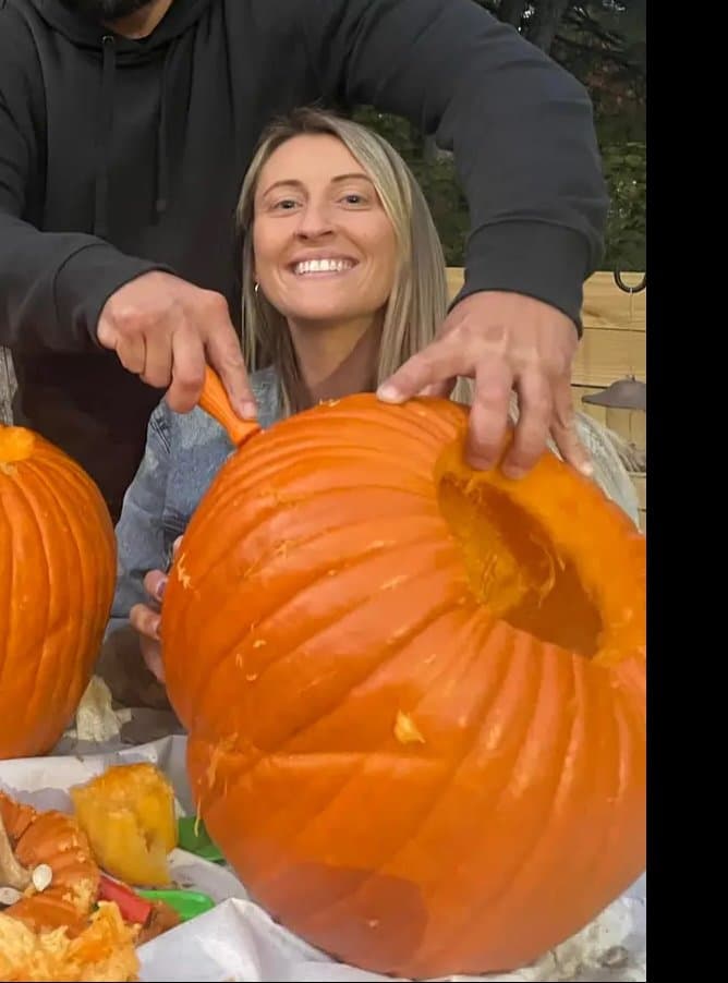 My sexy ass milf step sister. X: Johndoeg1y