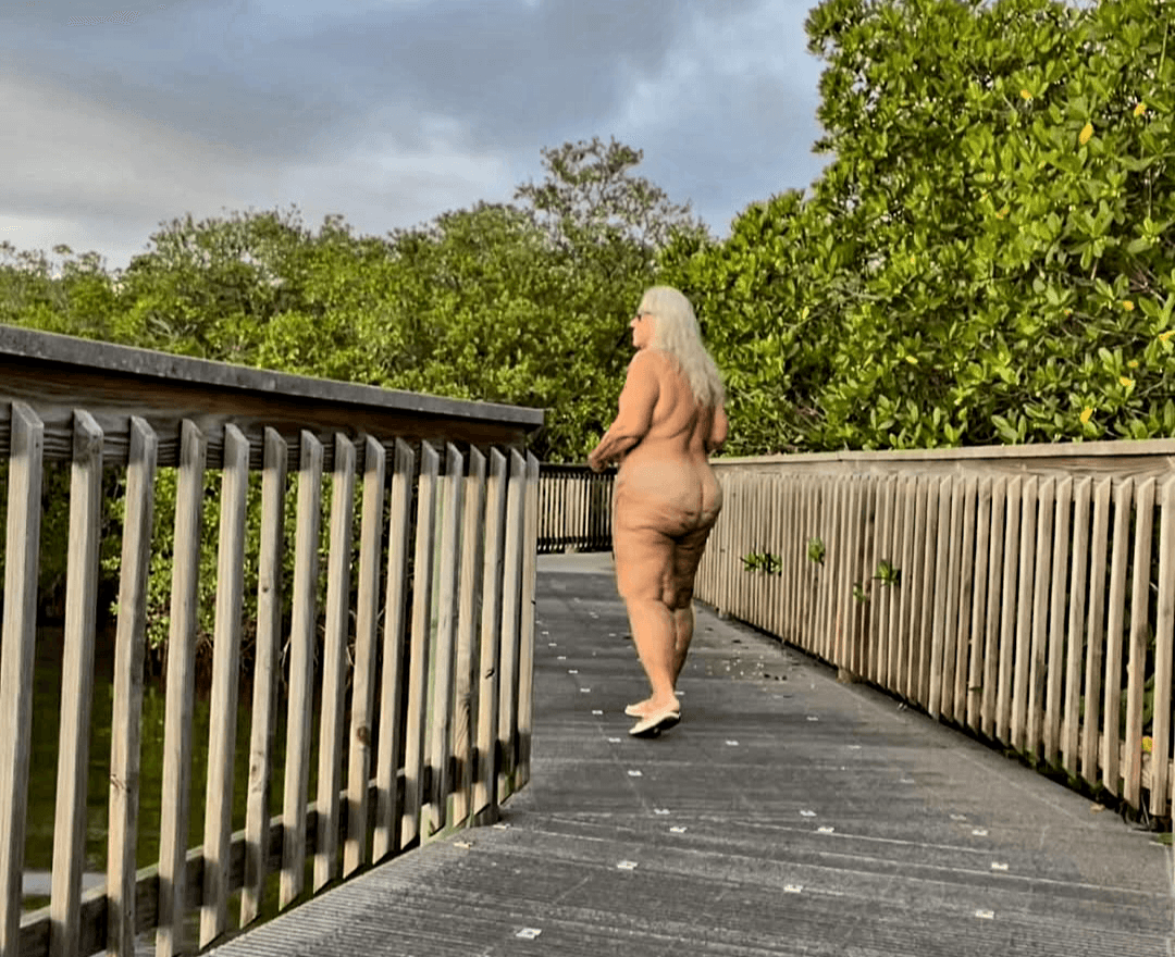 Old Women (001): A Old Naked Sunshine