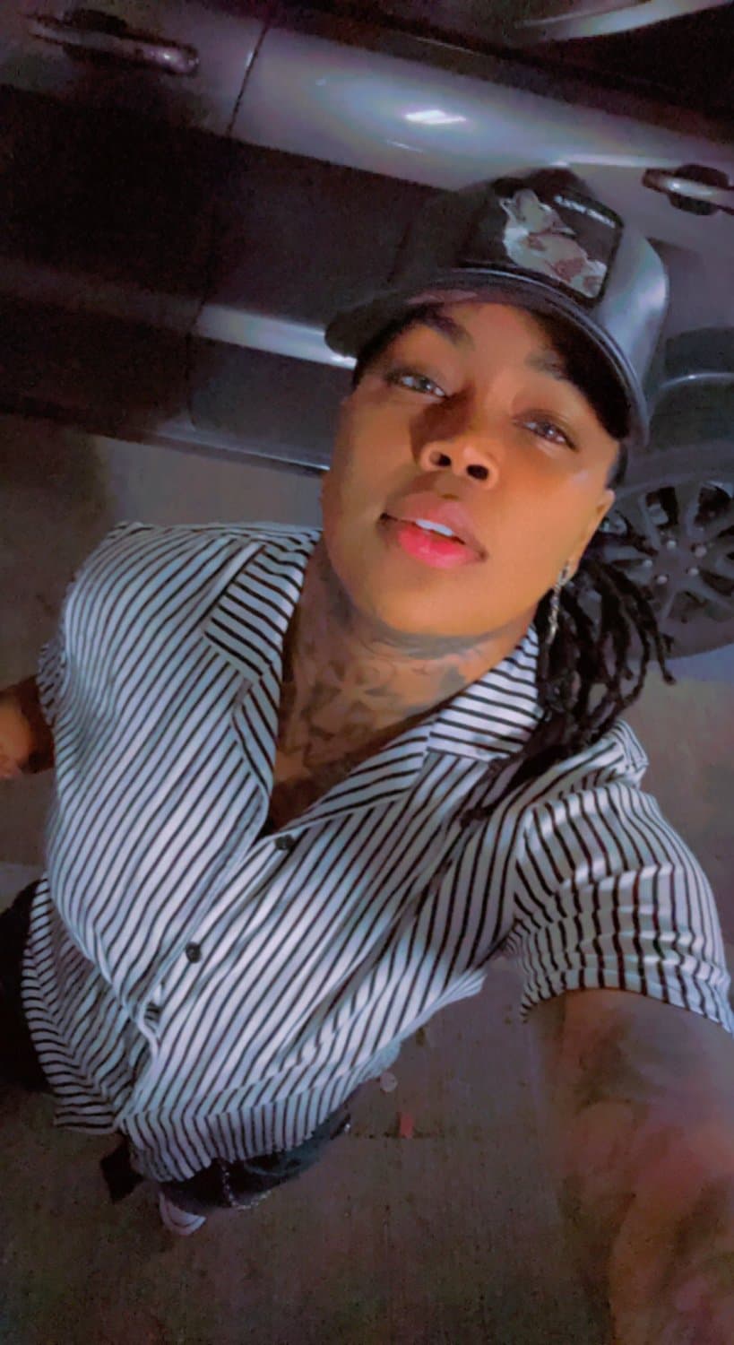 Ebony Dyke Stud Yungbull