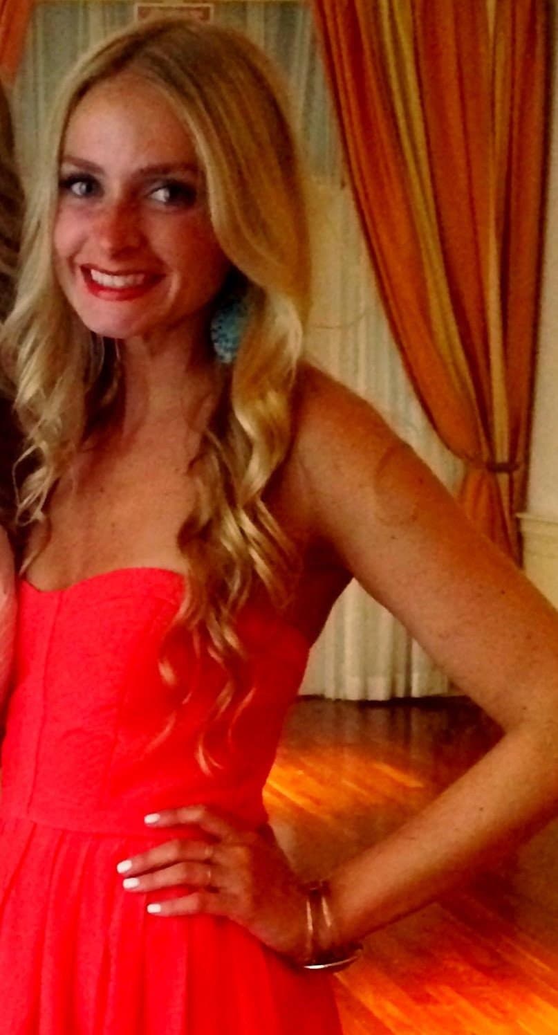 Lauren and Flynn both have annoying voices, but at least they both show their tiny titties for G G W