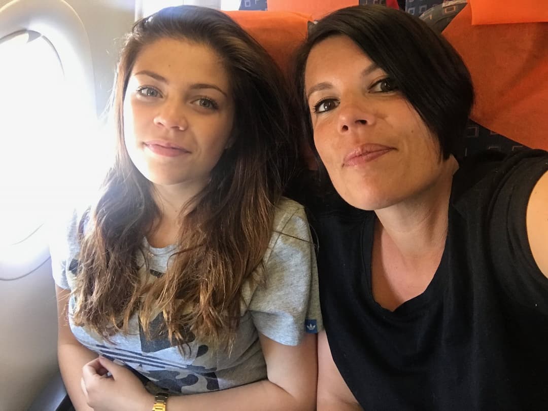 Toutes mes vidéos ont été supprimées ? me revoilà ❤️ avec ma mère ???