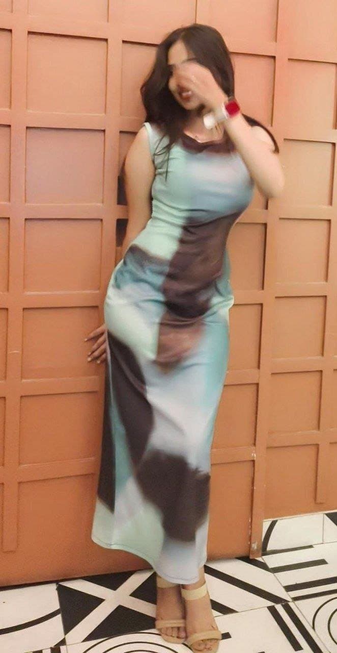 Beautiful Sexy Indian Gf Showing Teasing