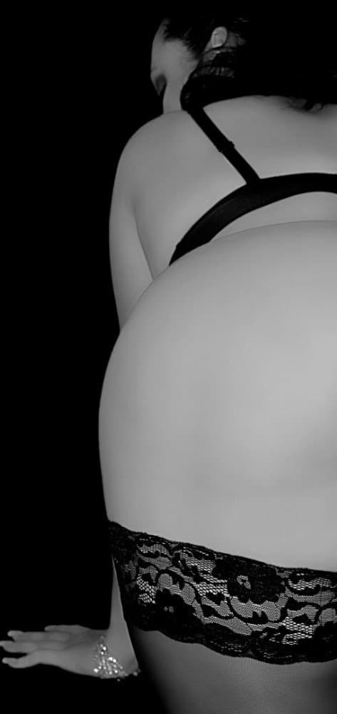 Click to view full size B&W Erotic Art