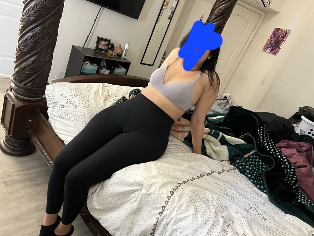 Click to view full size Latina used to get used up at parties. Tons of stories of her. Fat ass. Rate in comments.