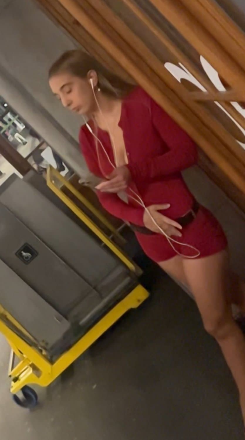 Candid teen in red bodysuit - perfect ass and tits