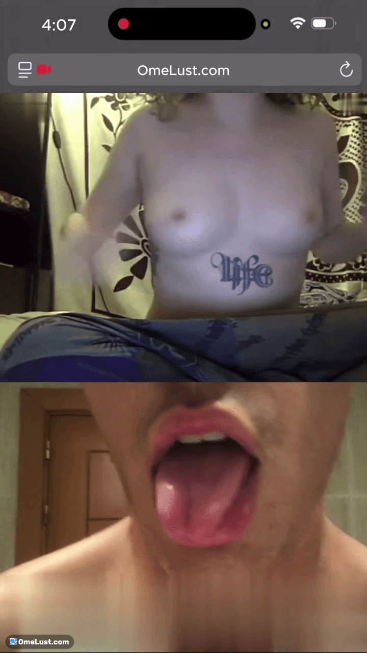 2025-05-09 Random Slut show me tits on cam