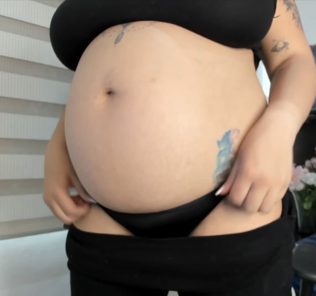 Click to view full size Pregnant Camwhores Pt. 8