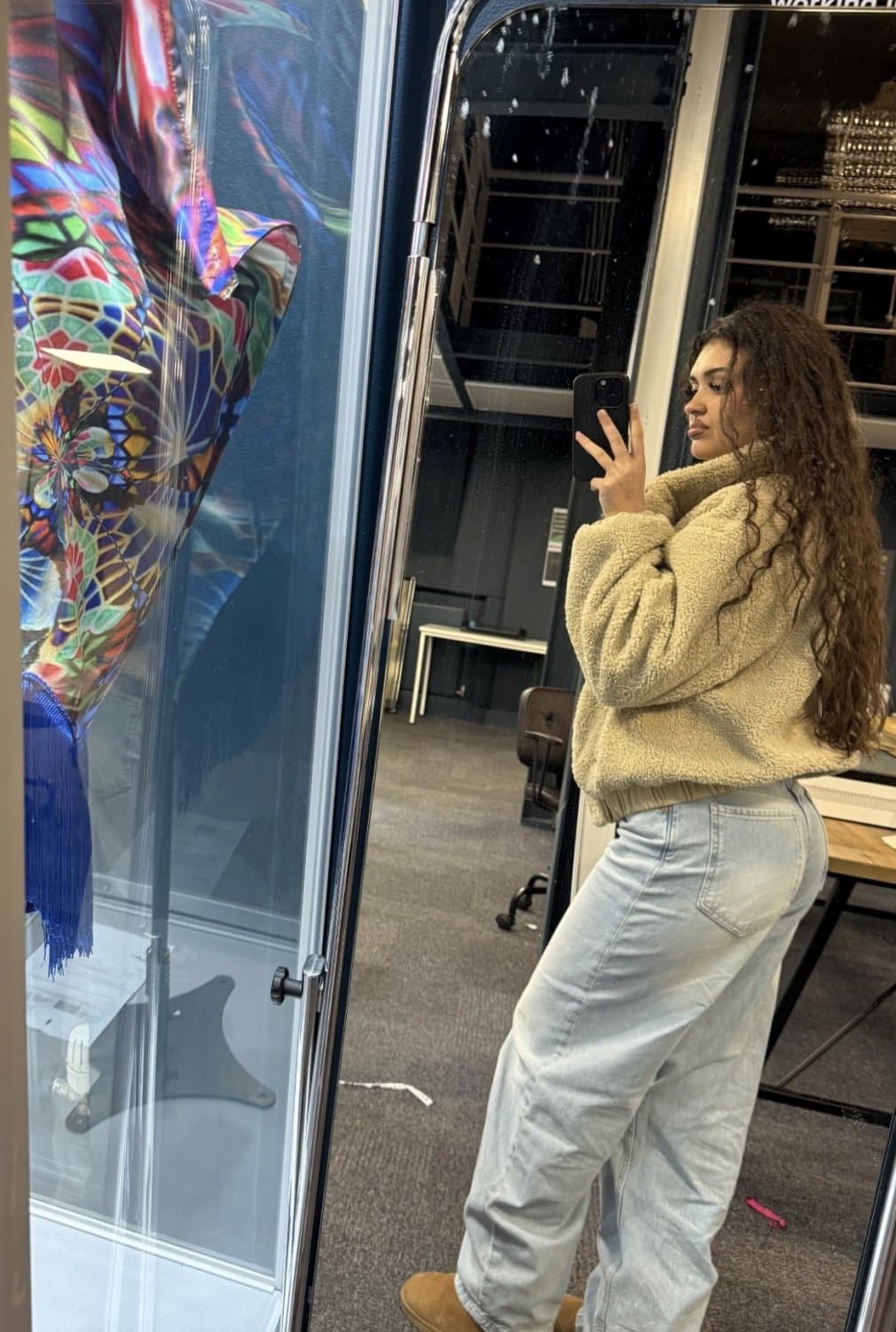 Ainara chinea, una puta ninfomana cuyo único talento es levantar pollas y ser una cerda