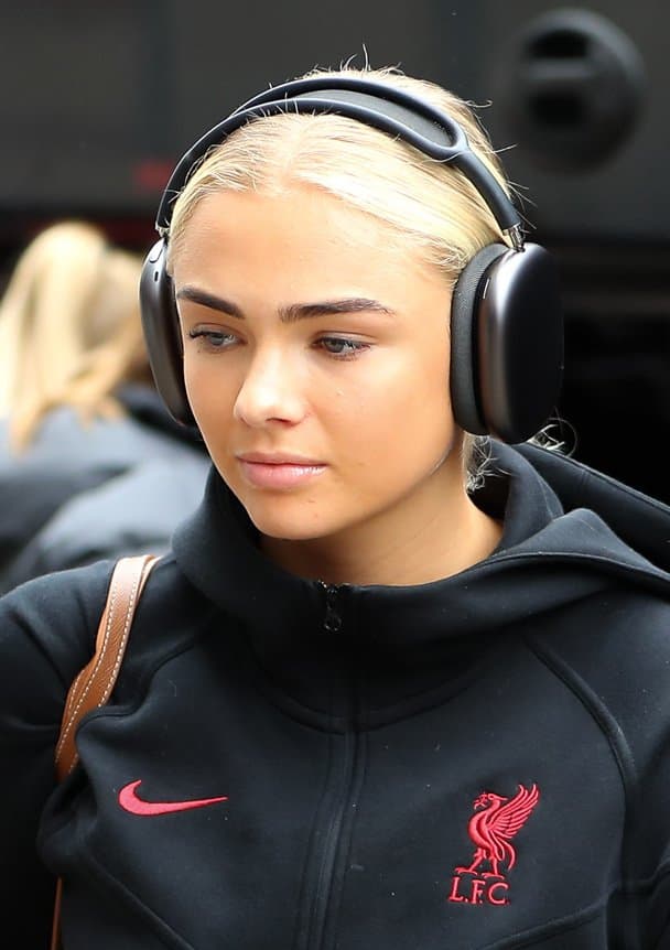 The Ultimate Sofie Lundgaard Fap compilation (blonde danish soccer player)