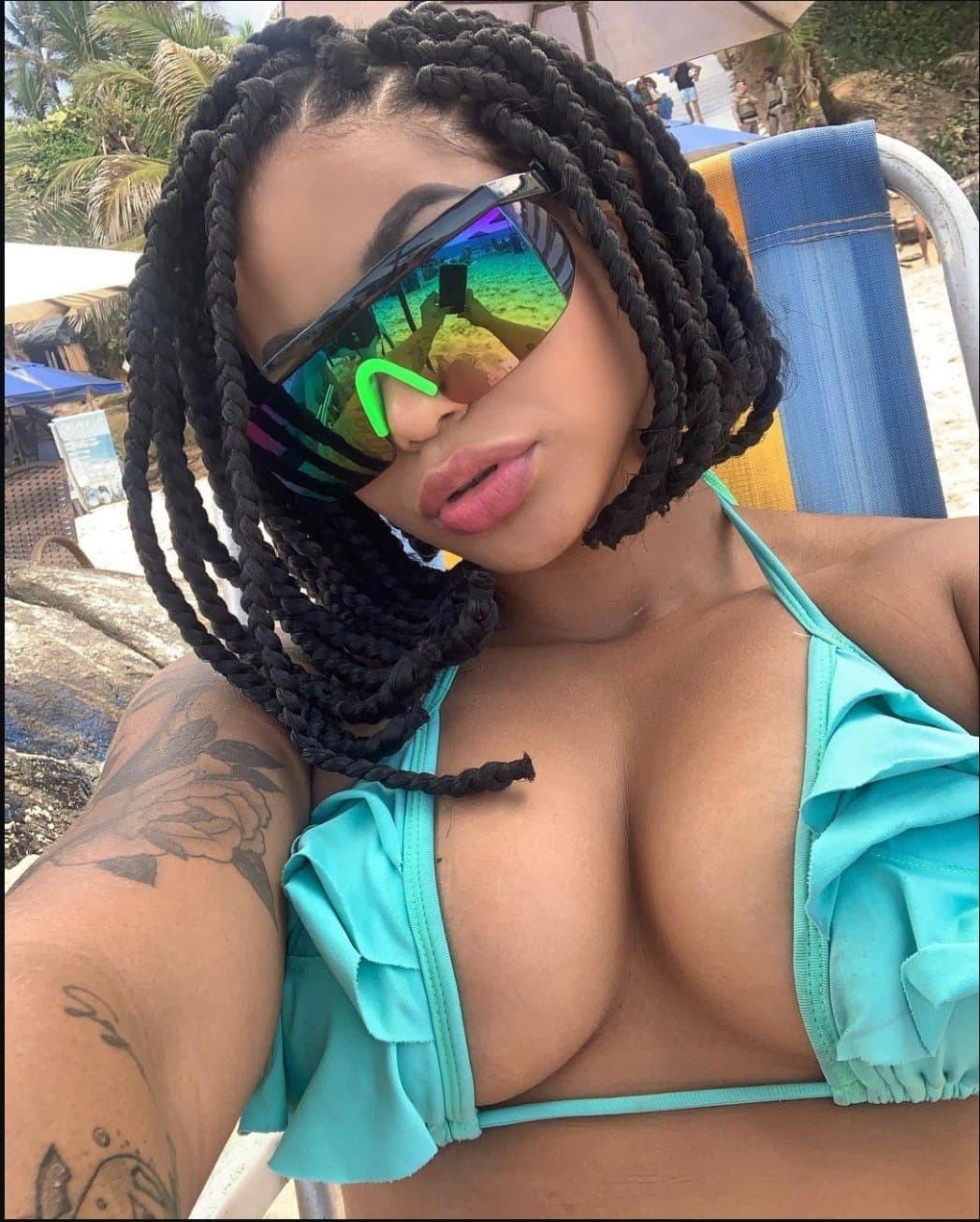 Larissa Rocha um monte de marmanjo e velho tarado de pau duro vai se masturbar pra vc sua GOSTOSA!?