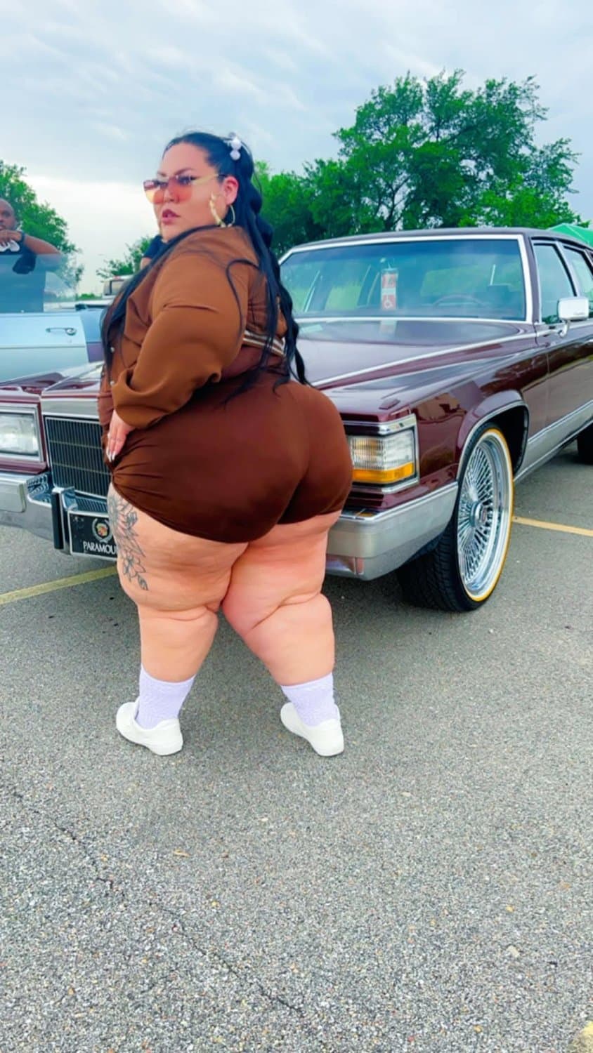 MASSIVE HUGE THICK BIG OLE BOOTY ASS SSBBW LATINA