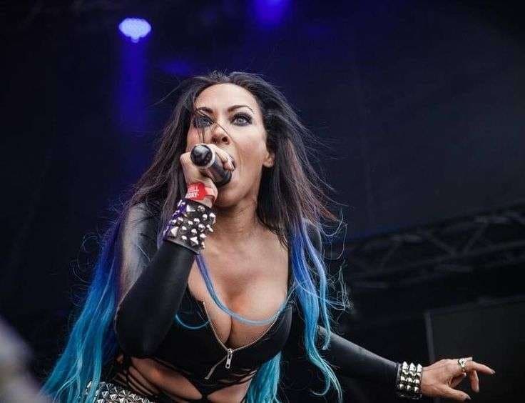 Butcher Babies Vocalist Carla Harvey AKA Bridget Banks Nude