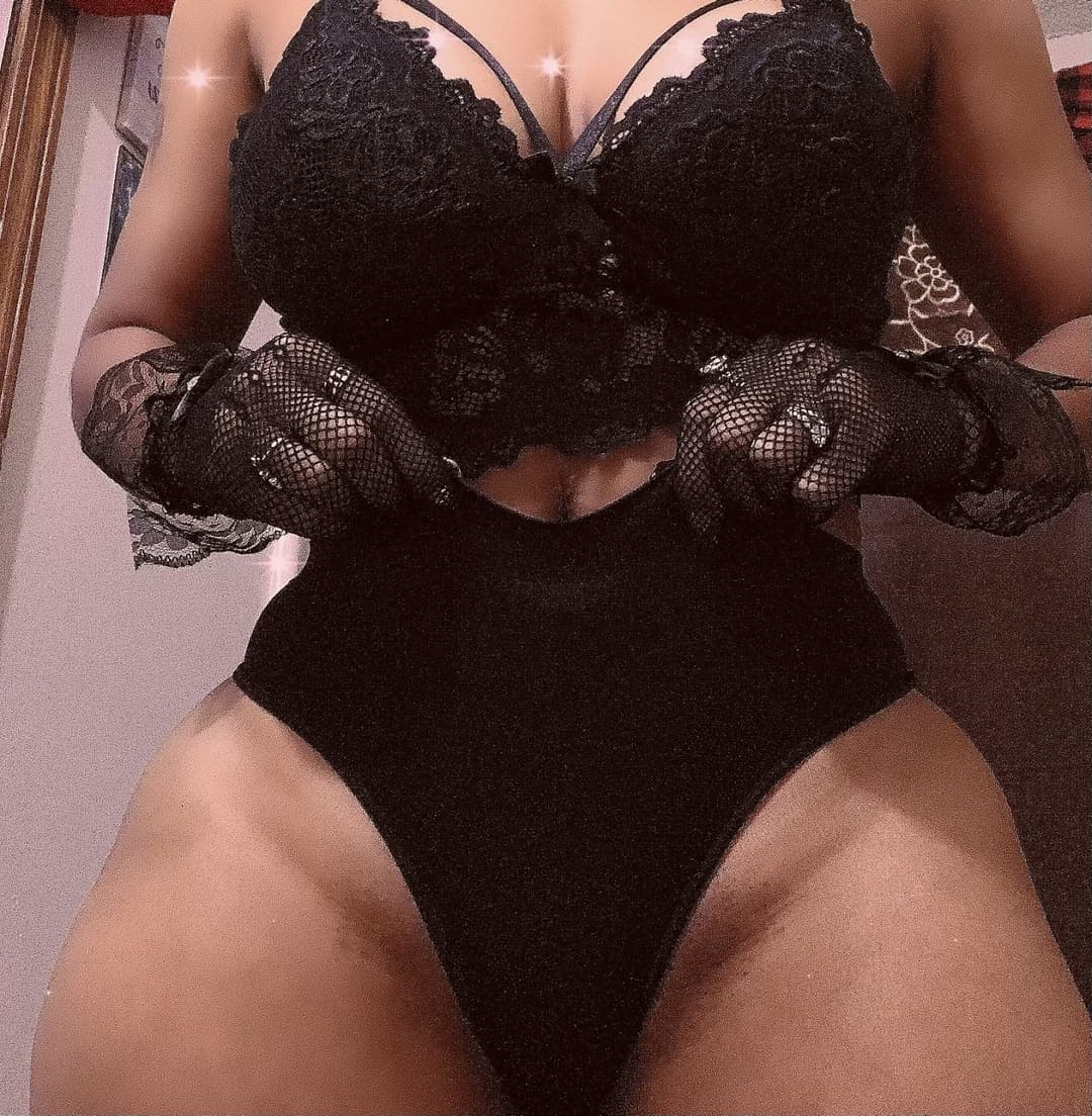 She Do Massages and Sell Pussy in Memphis, Nashville and ATL