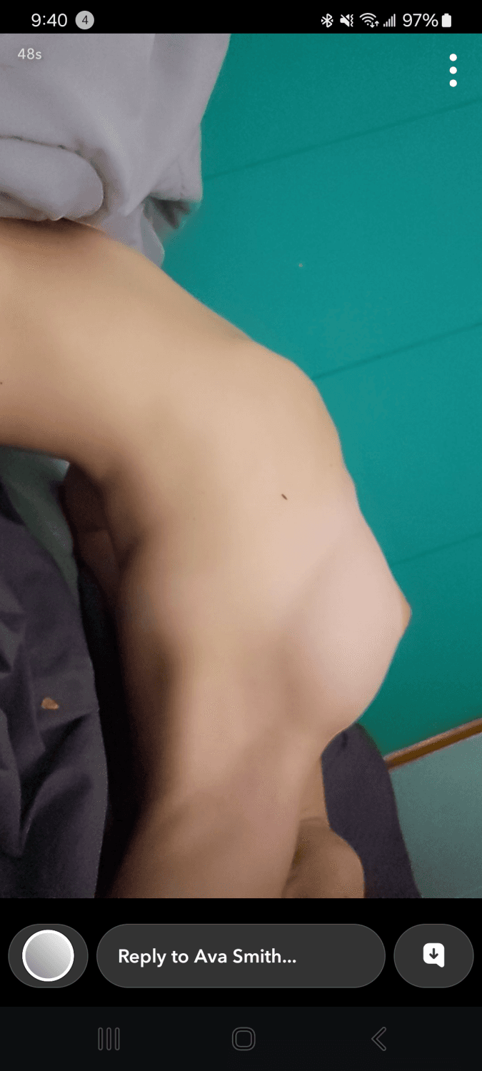 College brat shows off her slutty body Snapchat