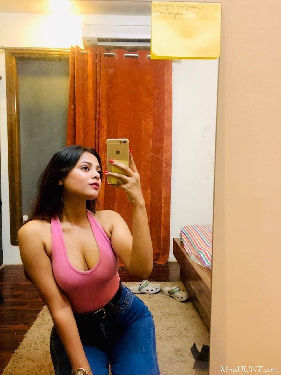 Indian bitch fuck with her boss