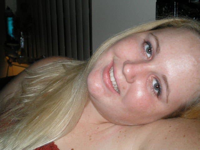 Curvy Blonde Beauty Janelle