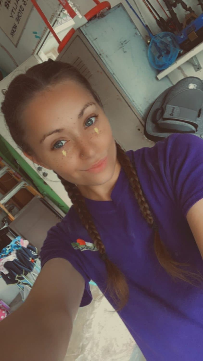 Pounding her pussy with her fuzzy socks on Pullin her hair with her sexy moans