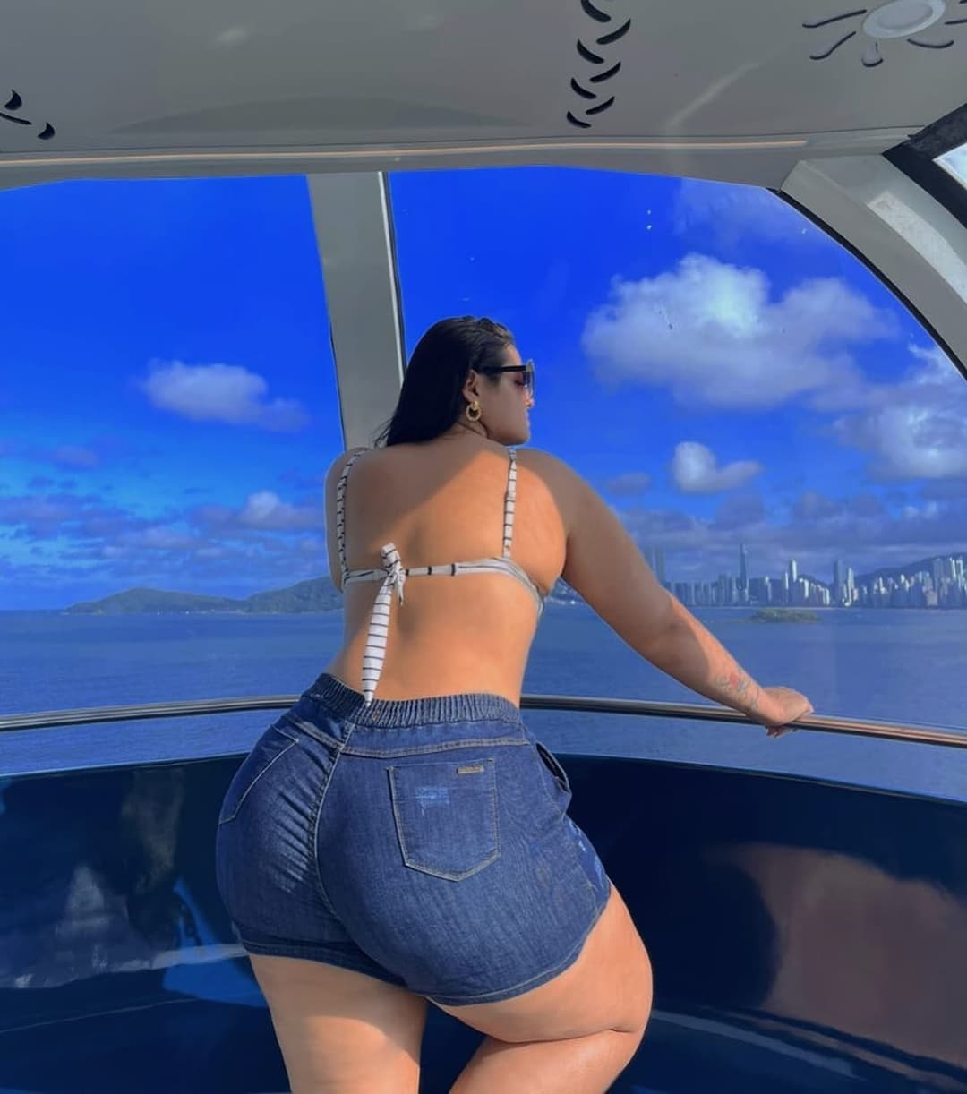 Gordinha gordinha gostosa Demaise...