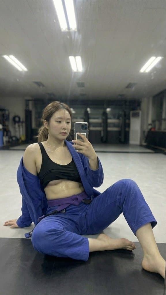 Asian selfie leak #26 - BJJ after hours