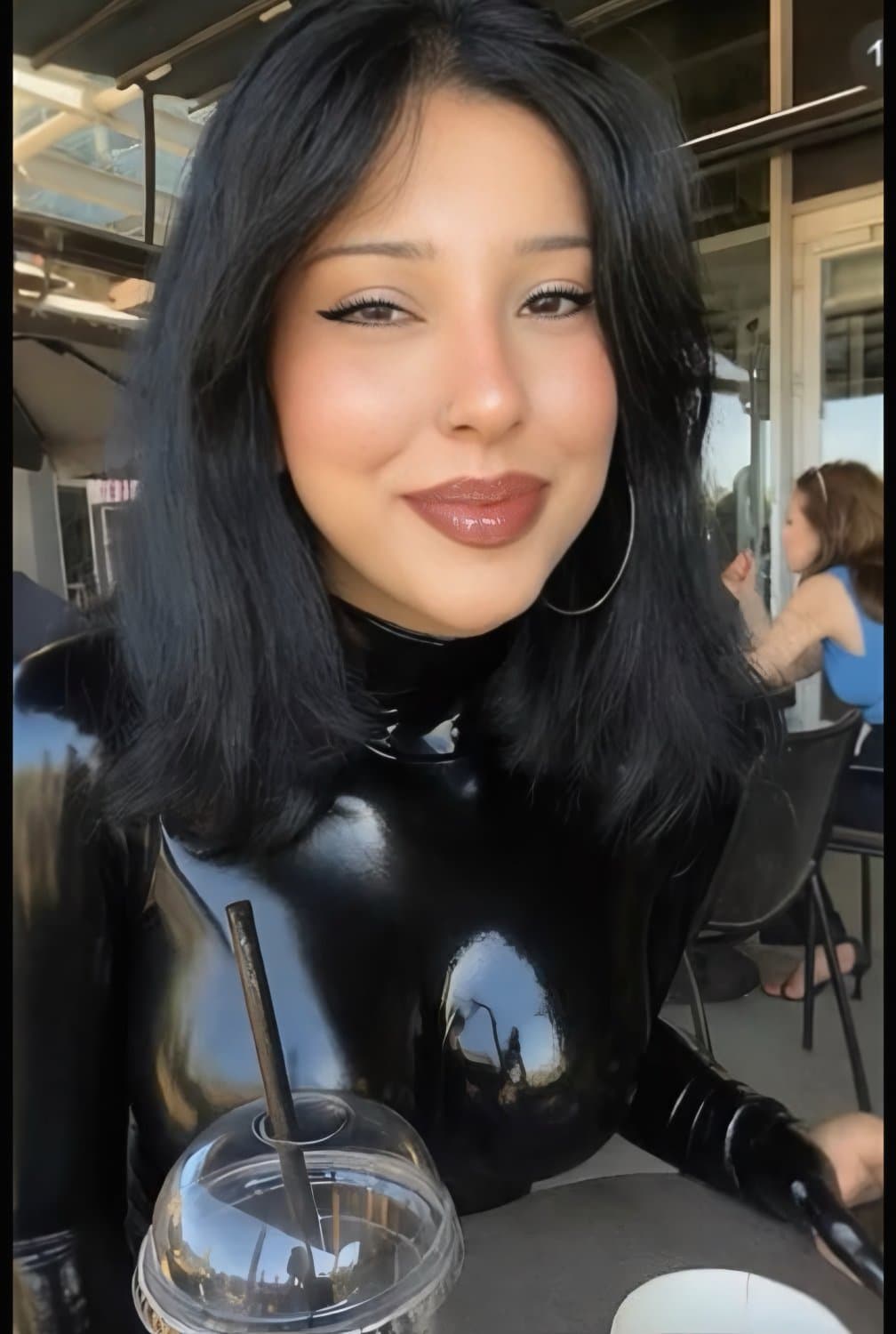 (REQUEST ME) anonymous send a pic of a friend , gets bbc bj , cumshot , backshots