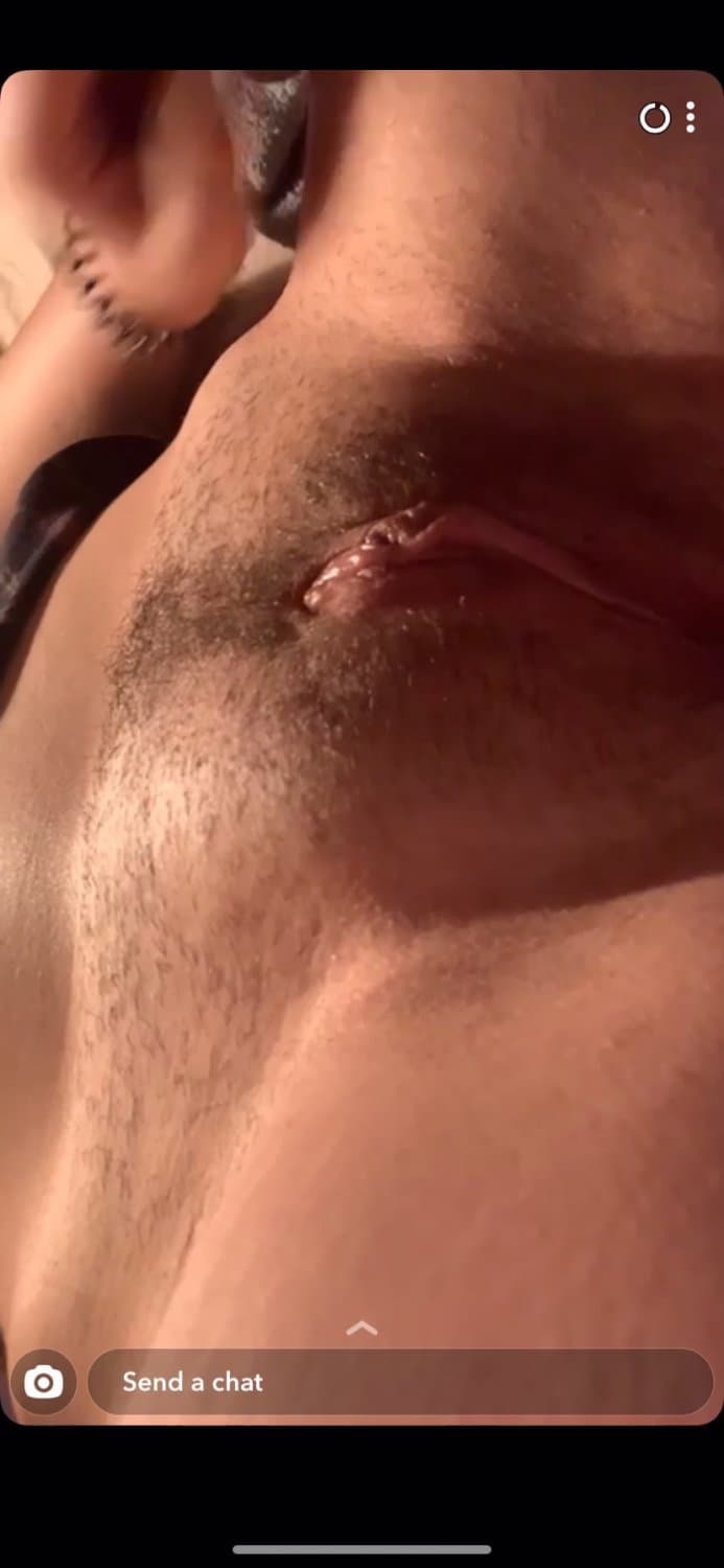 Flat chest is still a good chest