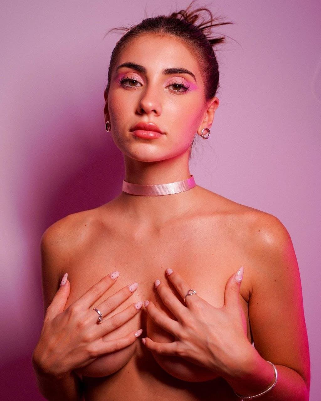 Click to view full size Andre Garte: Que pequeña zorra y con descuido al final