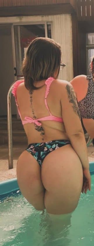 Culona hambrienta de verga ?