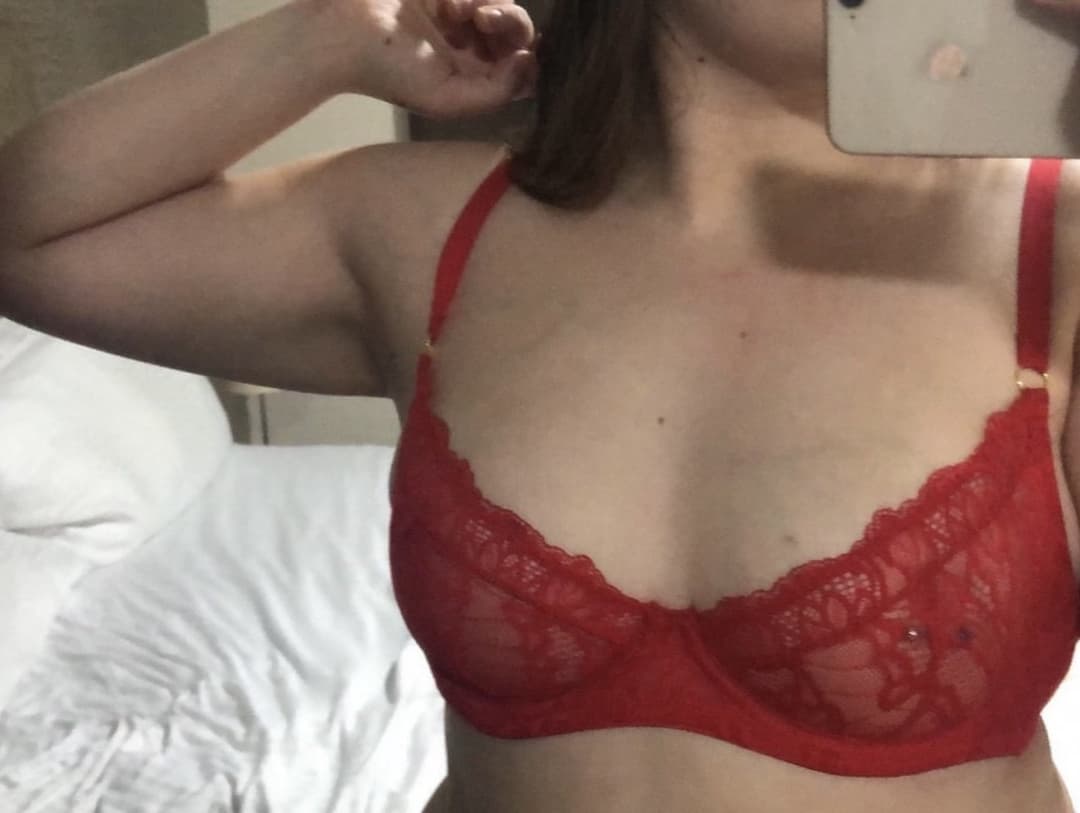 Stupid Slut Maggie wants to make a bet. Her number in pics. Let her know what you think. Dm for info
