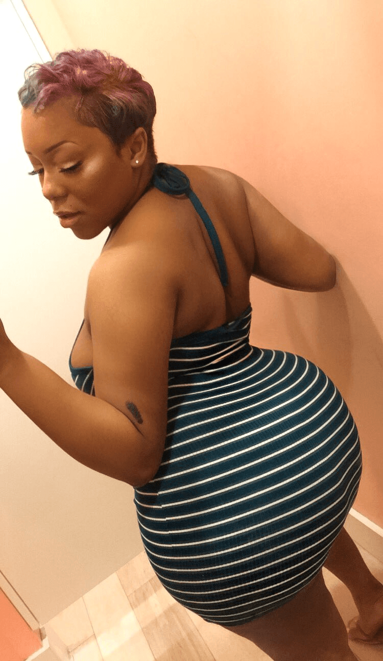 BriTt Got A FAT OL bo0tY !!!