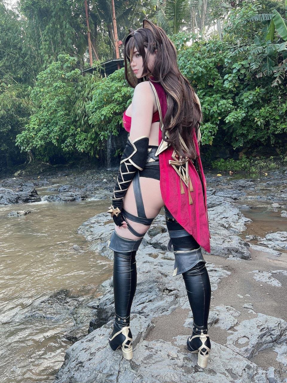 Alina Becker.- Dehya