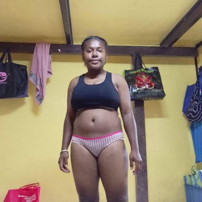 Busty PNG Teen pose ?