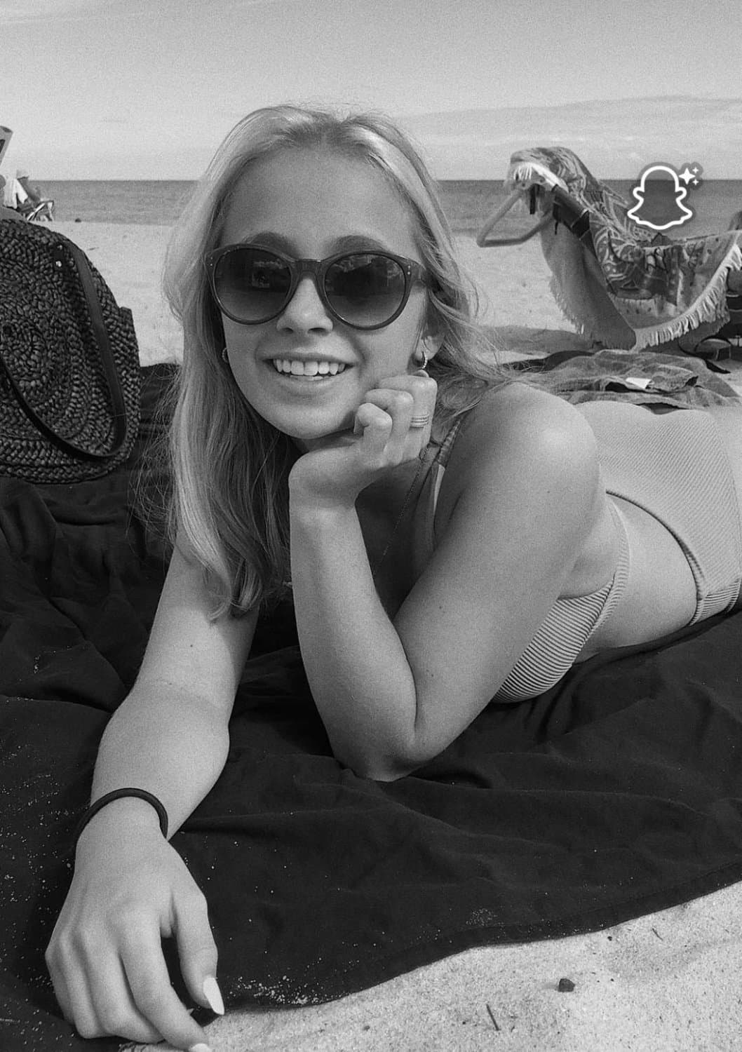 Click to view full size Unfortunately NN Dominique 22. Would you cum on her pic