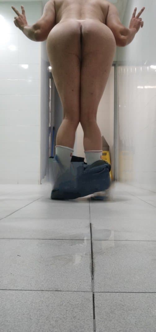 Exhibitionism on Walmart