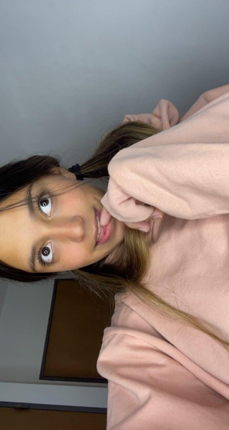 catyxberry | at least 5 shares to see her exclusive sex tape!