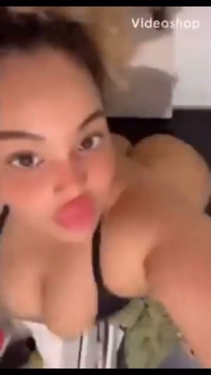 HOT BIMBO MONICA LOVES SHAKE HER HUGE THICK PAWG ASS