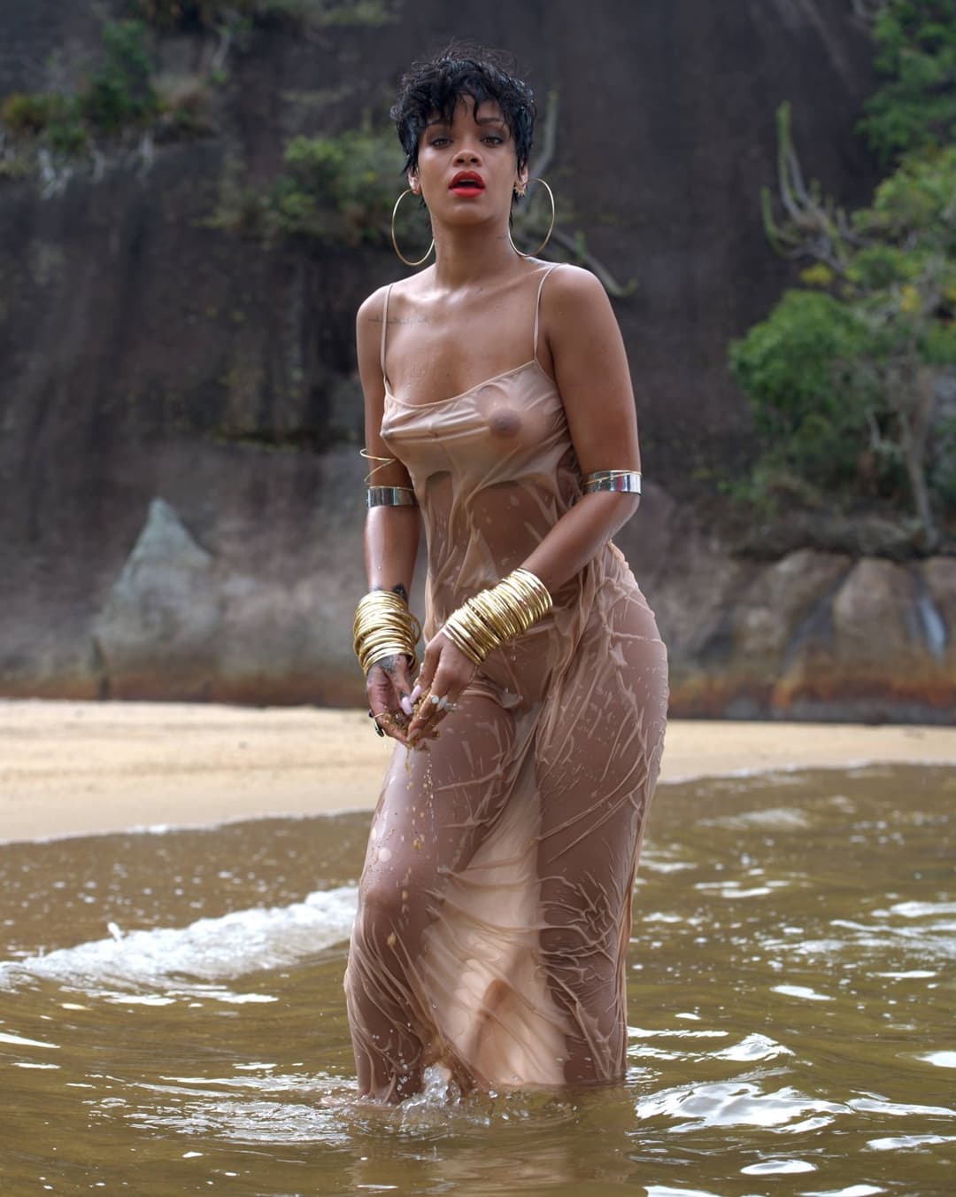 Rihanna - 2014 Vogue Brazil Outtakes v1