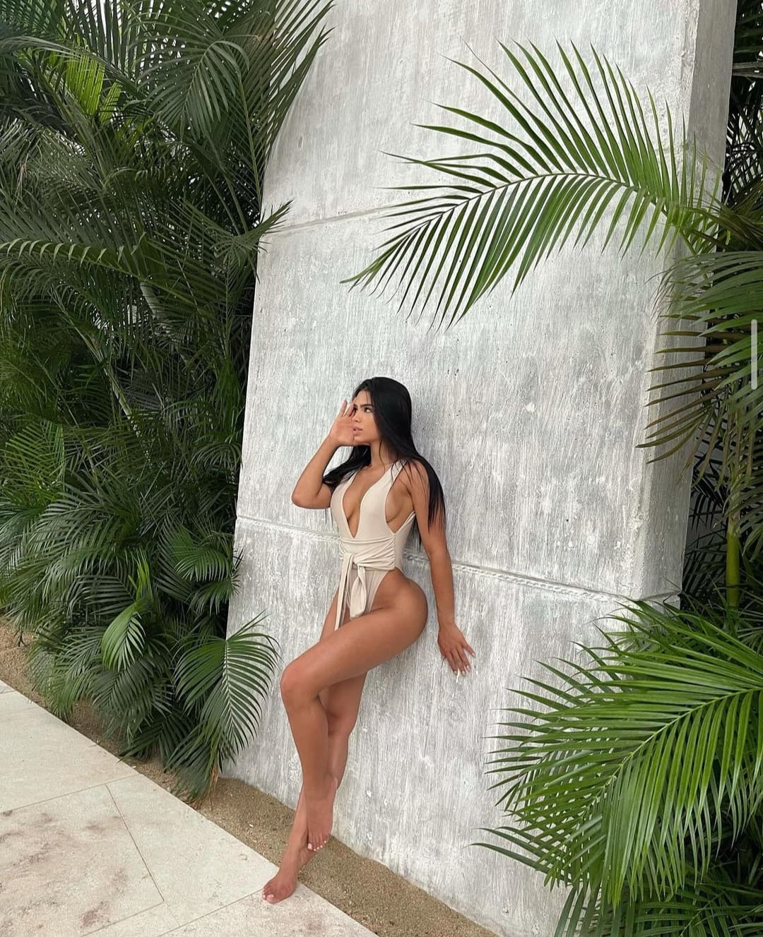 Colombian monster is convinced by gringo to fuck for money - secret video in the comments