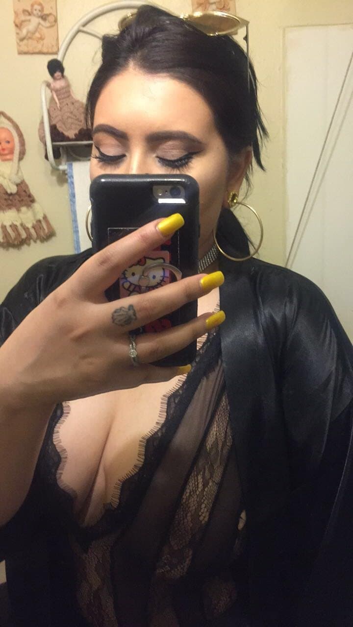 Thick ass latina dee