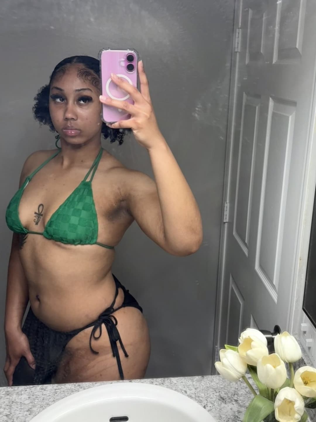 Fan Requested Ebony Inlov€withm€hub!!!??