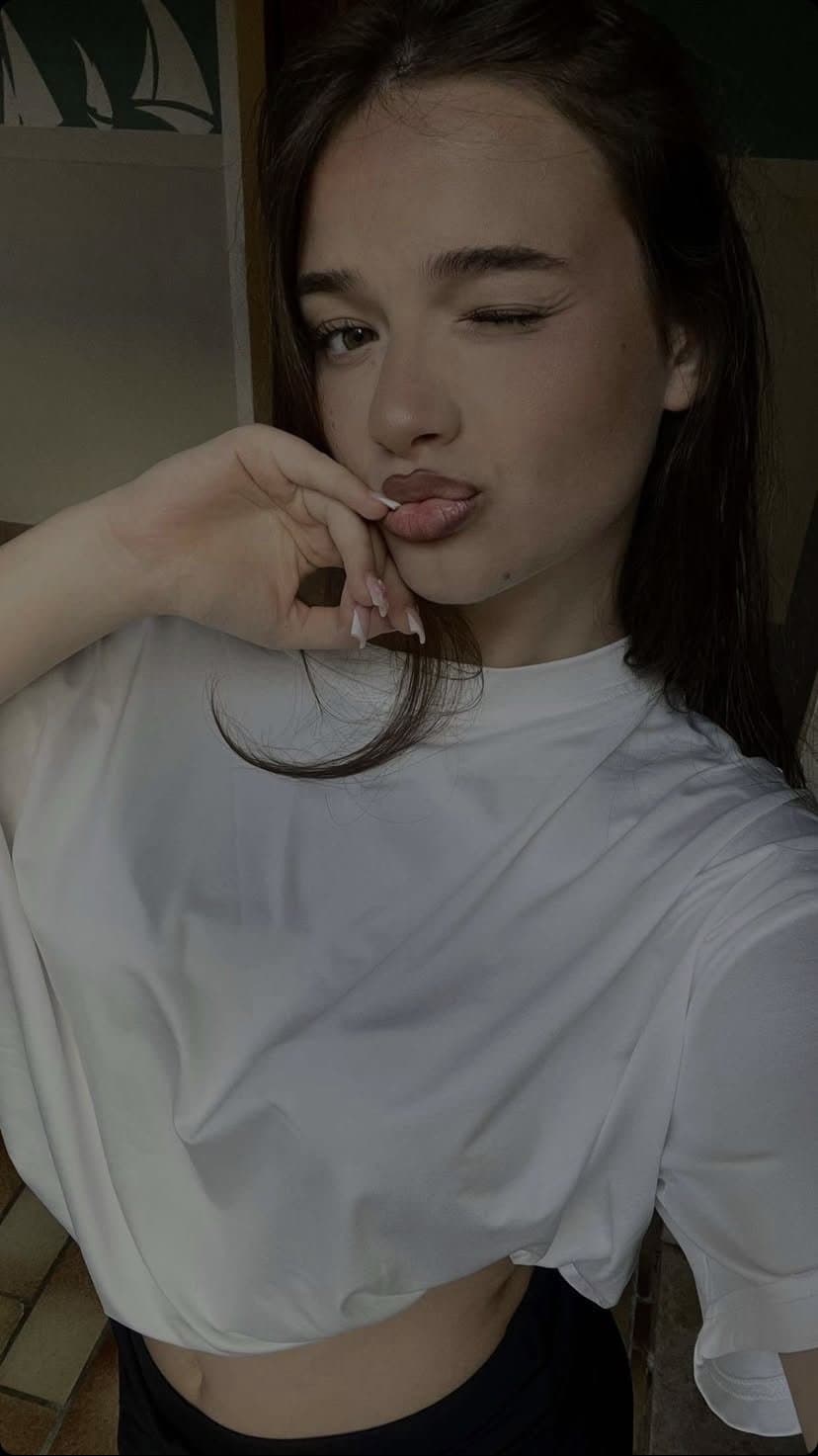 geile albanische kahba?????