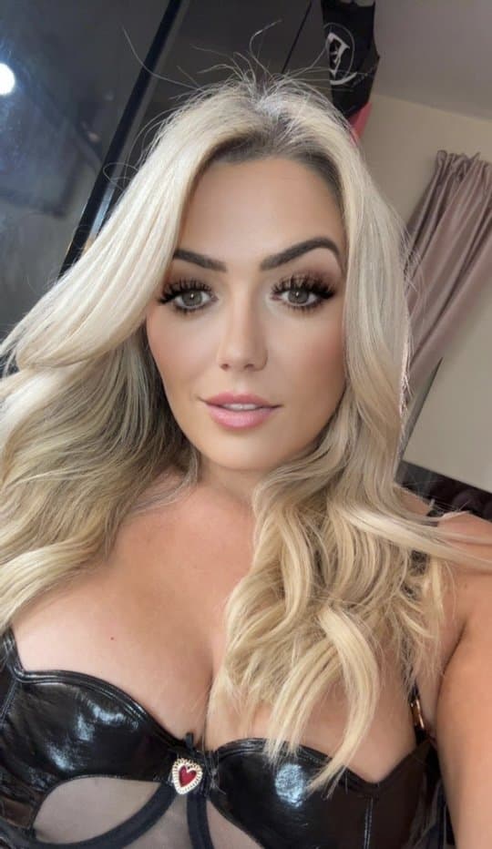 Hot milfs spicy pics leaked