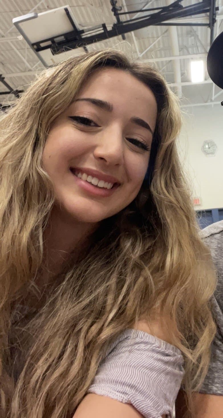 Toying my gfs pink pussy face reveal