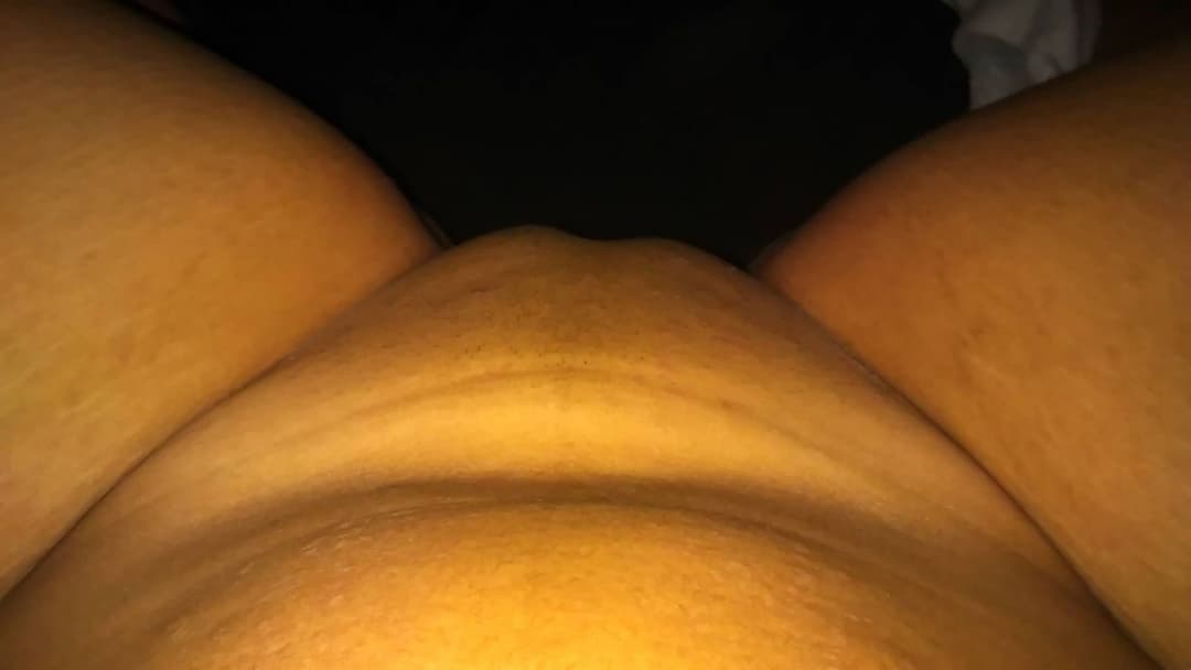 Ebony Girlfriend Fucks her Leaked Webslut Pussy Deep with Dildo and Makes Herself Cream and Squirt