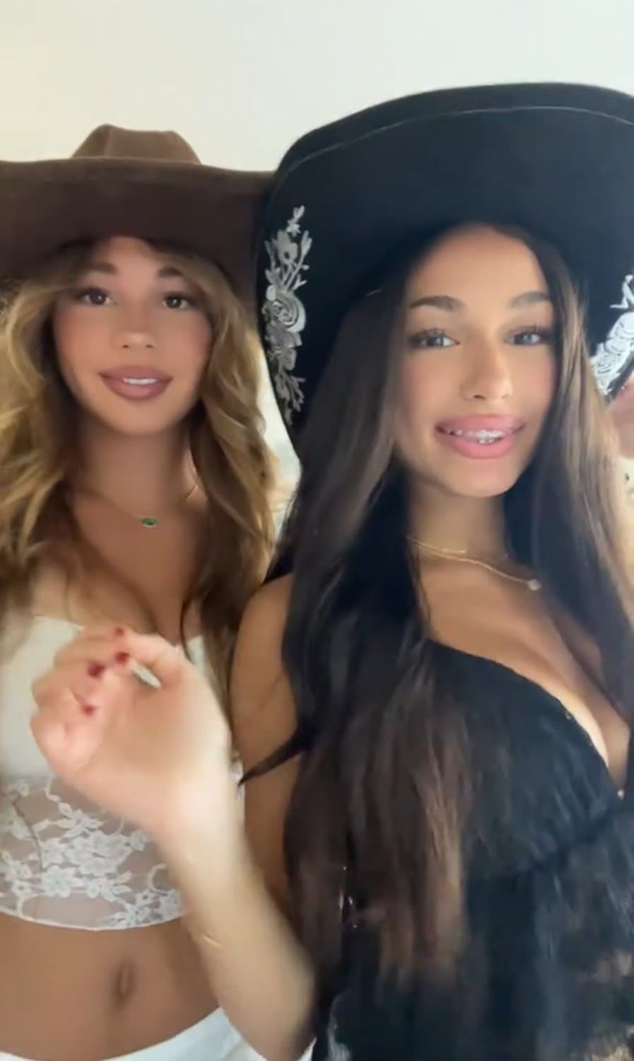 Best Friends Teen TikTok Sluts - I Wanna See them Share a BBC