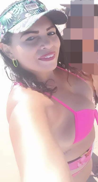 Click to view full size Loiana Corrêa, uma coroa rabuda muito safada. Minha vizinha rabuda que adora se exibir.