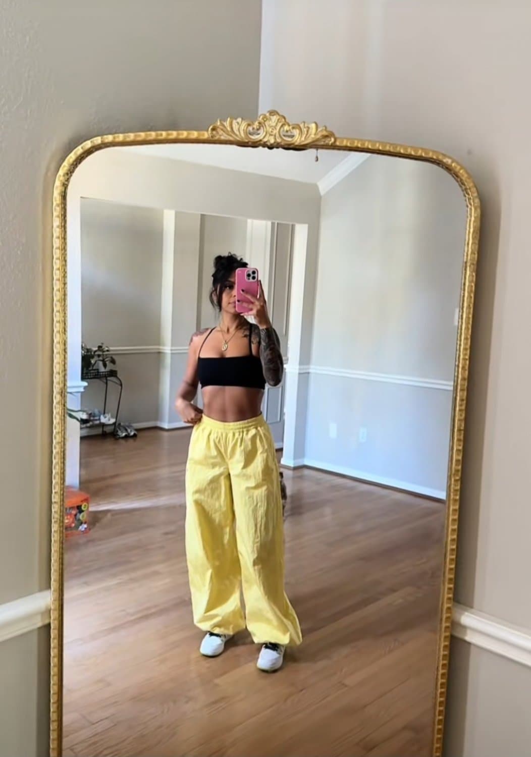 Sexy Latina MILF, Pregnant, Feet, Fit, Comments Welcomed.