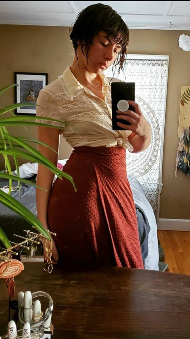 Thick thick ass young milf PAWG Kate loves big cock. Huge ass young anal slut. Loves BBC. From Maine